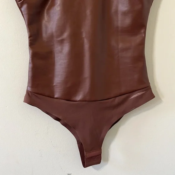 Pinsy Vegan Leather Scoop Tank Shapewear Bodysuit Seasonal Brown NWT Size Medium - Picture 5 of 14